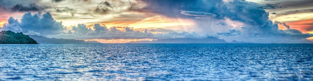 ocean horizon