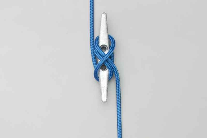 cleat hitch knot completed example